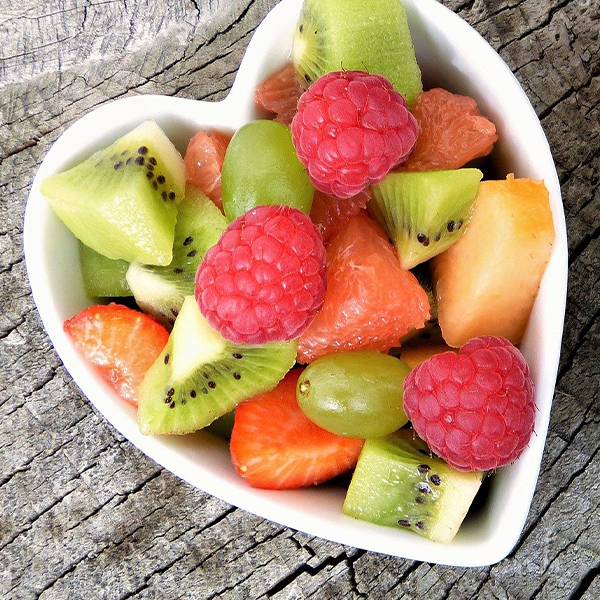 Obstsalat mit Zirbenlikör