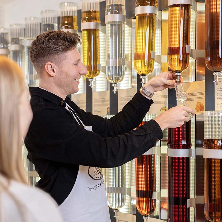 Likör Verkostung in Tirol Geniessen Shop in Sölden