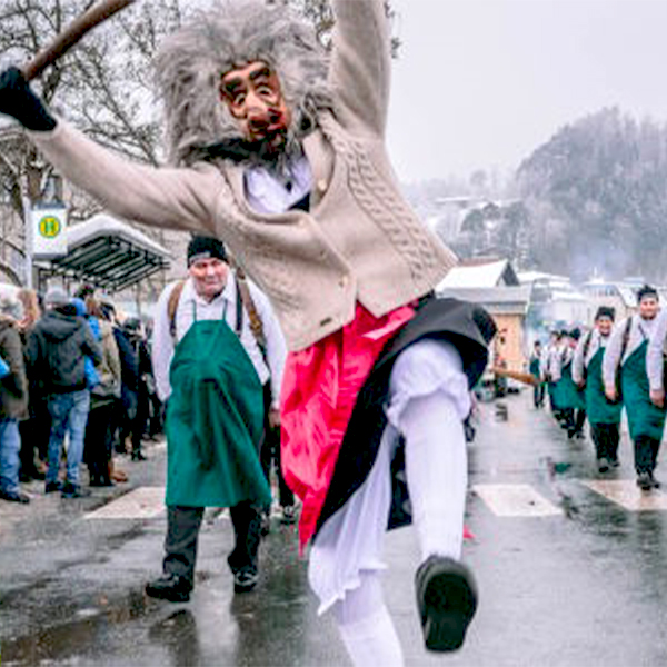 In Tirol geht's bunt zu - Tiroler Fasching
