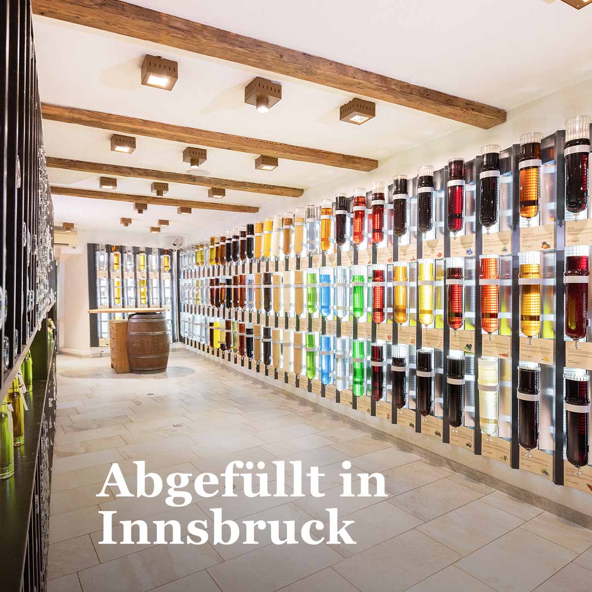 Abfüllung von Geschenk Spirituosen in Tirol Geniessen Innsbruck Filiale