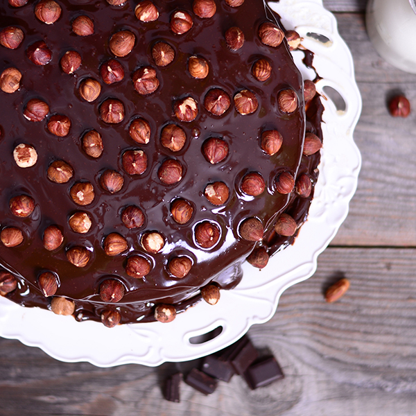 Zucchini-Karotten Haselnuss Nougat Kuchen