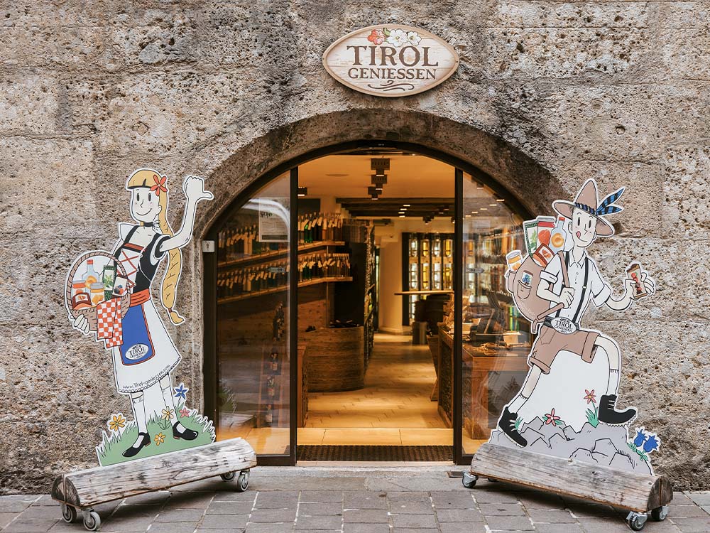 Eingang von Tirol Geniessen Shop in Innsbruck