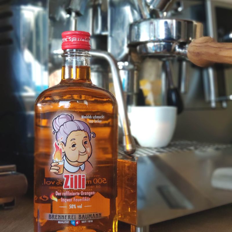 Zilli Feuerlikör mit Kaffee
